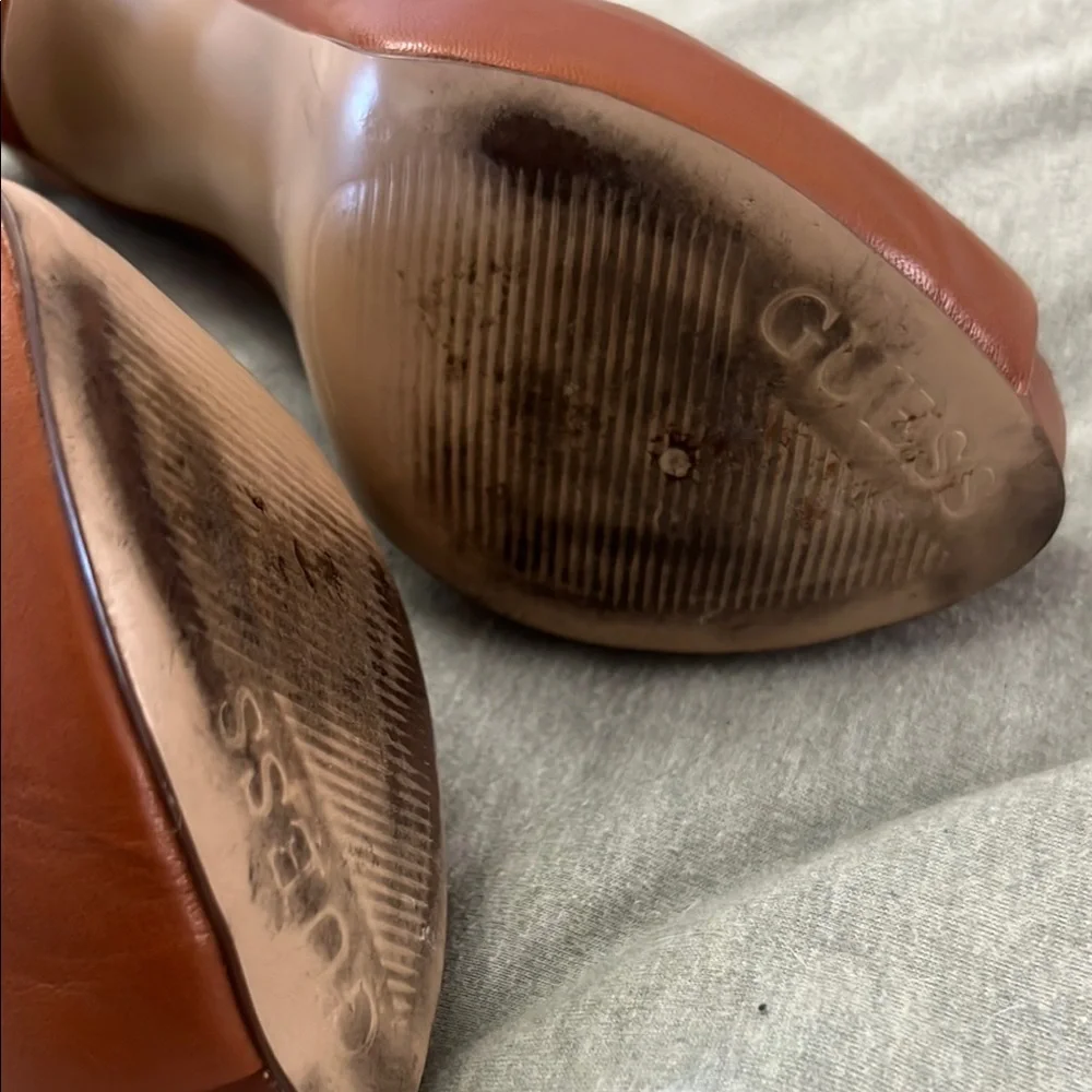 Guess Women's Brown Peep Toe Heels - Picture 5 of 6